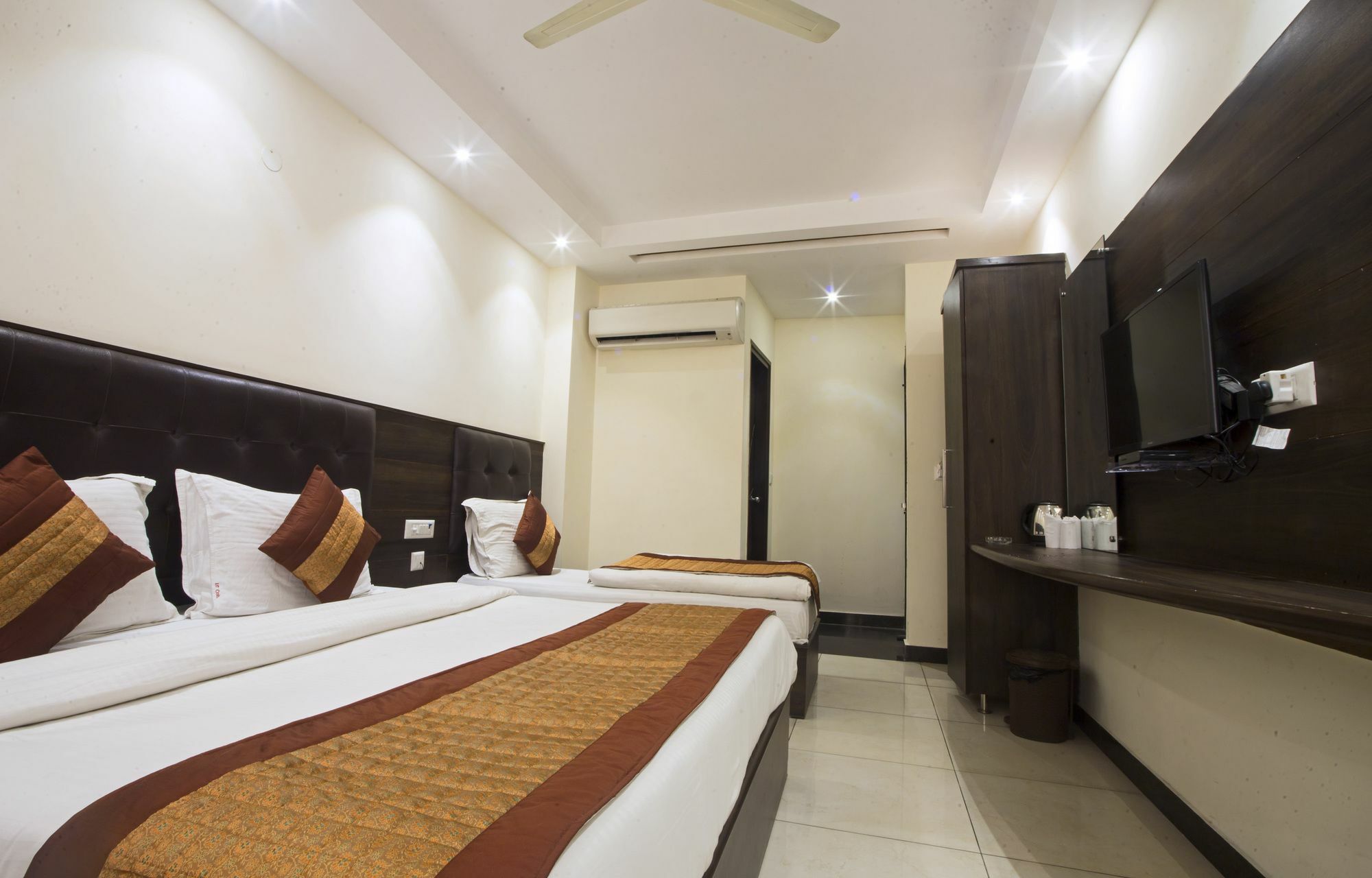 Fabexpress Le Continental Paharganj New Delhi Hotel Ngoại thất bức ảnh