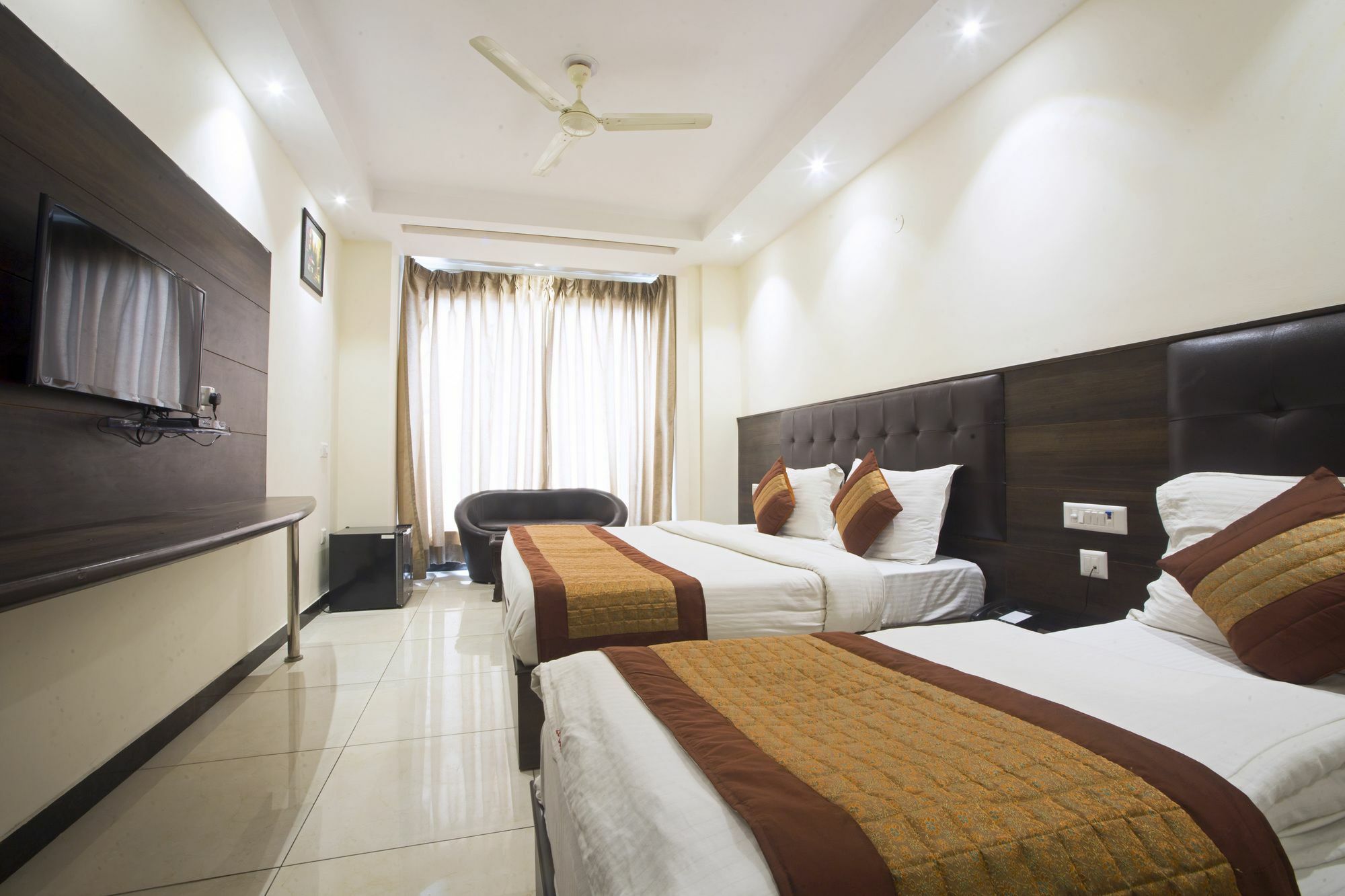 Fabexpress Le Continental Paharganj New Delhi Hotel Ngoại thất bức ảnh